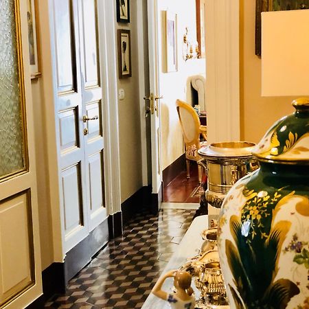Bed and Breakfast Dimora Umberto Катанія Екстер'єр фото