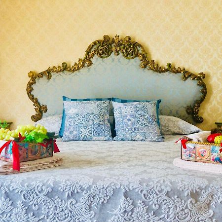 Bed and Breakfast Dimora Umberto Катанія Екстер'єр фото