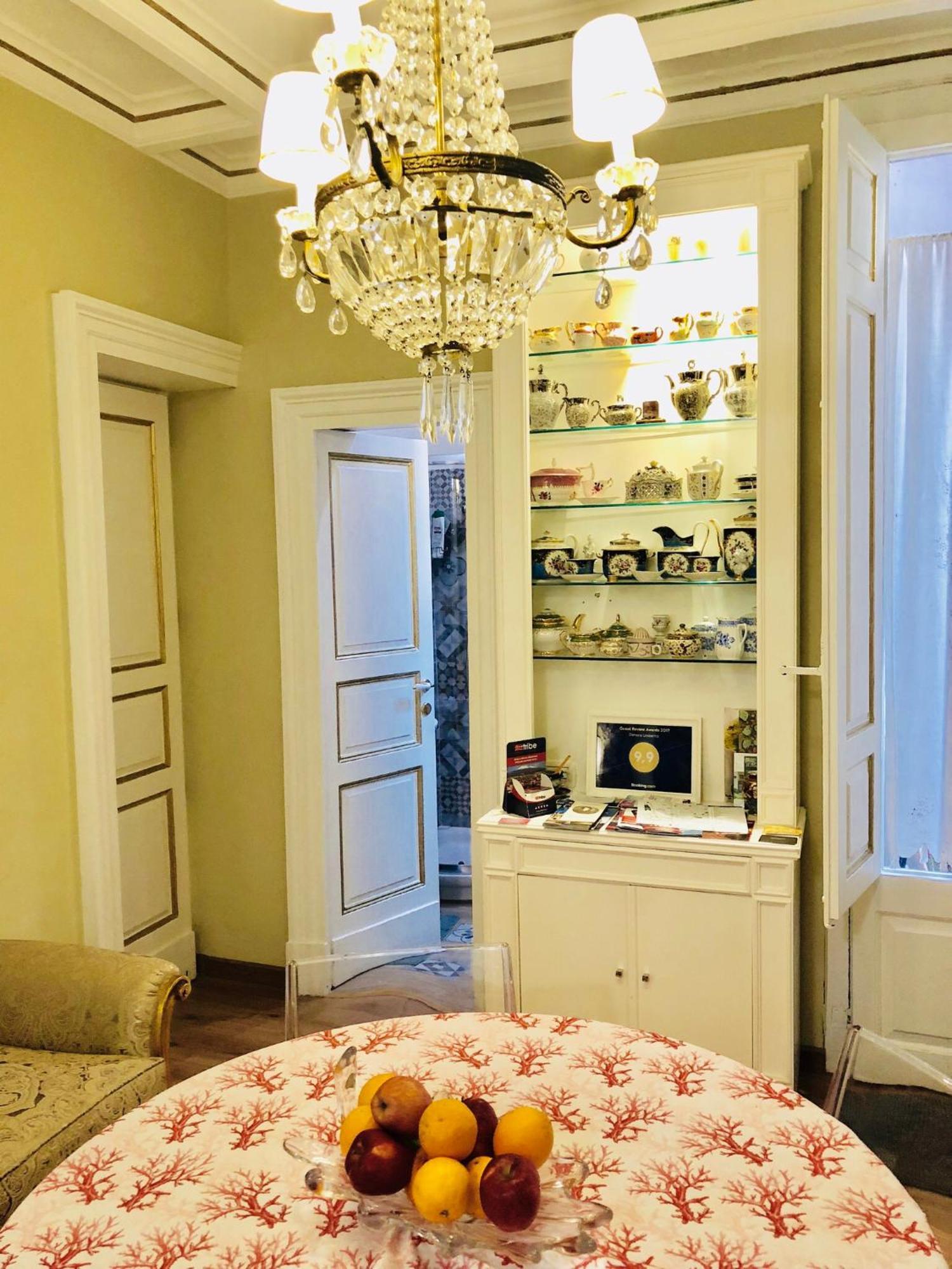 Bed and Breakfast Dimora Umberto Катанія Екстер'єр фото