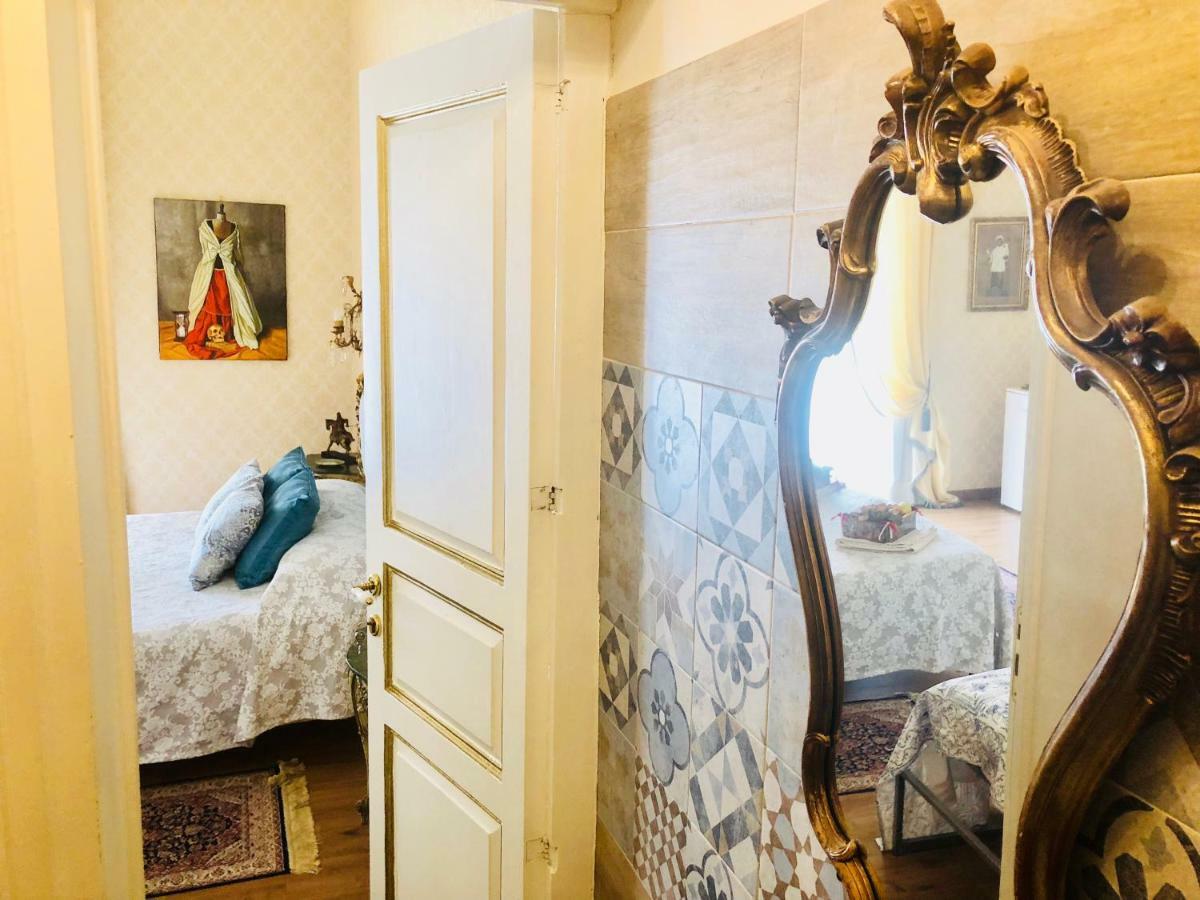 Bed and Breakfast Dimora Umberto Катанія Екстер'єр фото