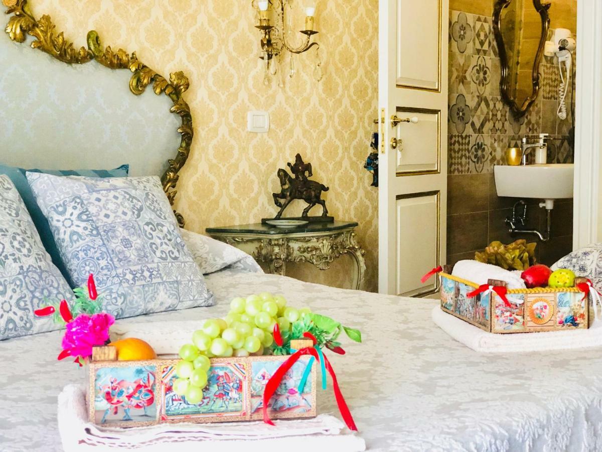 Bed and Breakfast Dimora Umberto Катанія Екстер'єр фото