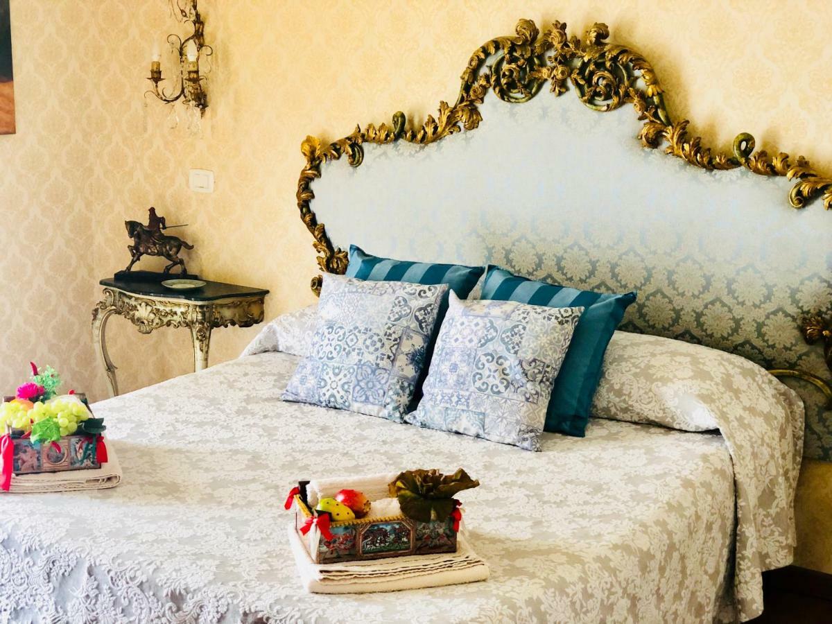 Bed and Breakfast Dimora Umberto Катанія Екстер'єр фото