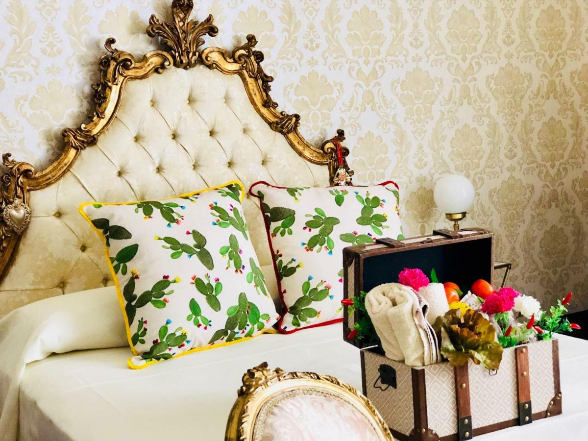 Bed and Breakfast Dimora Umberto Катанія Екстер'єр фото