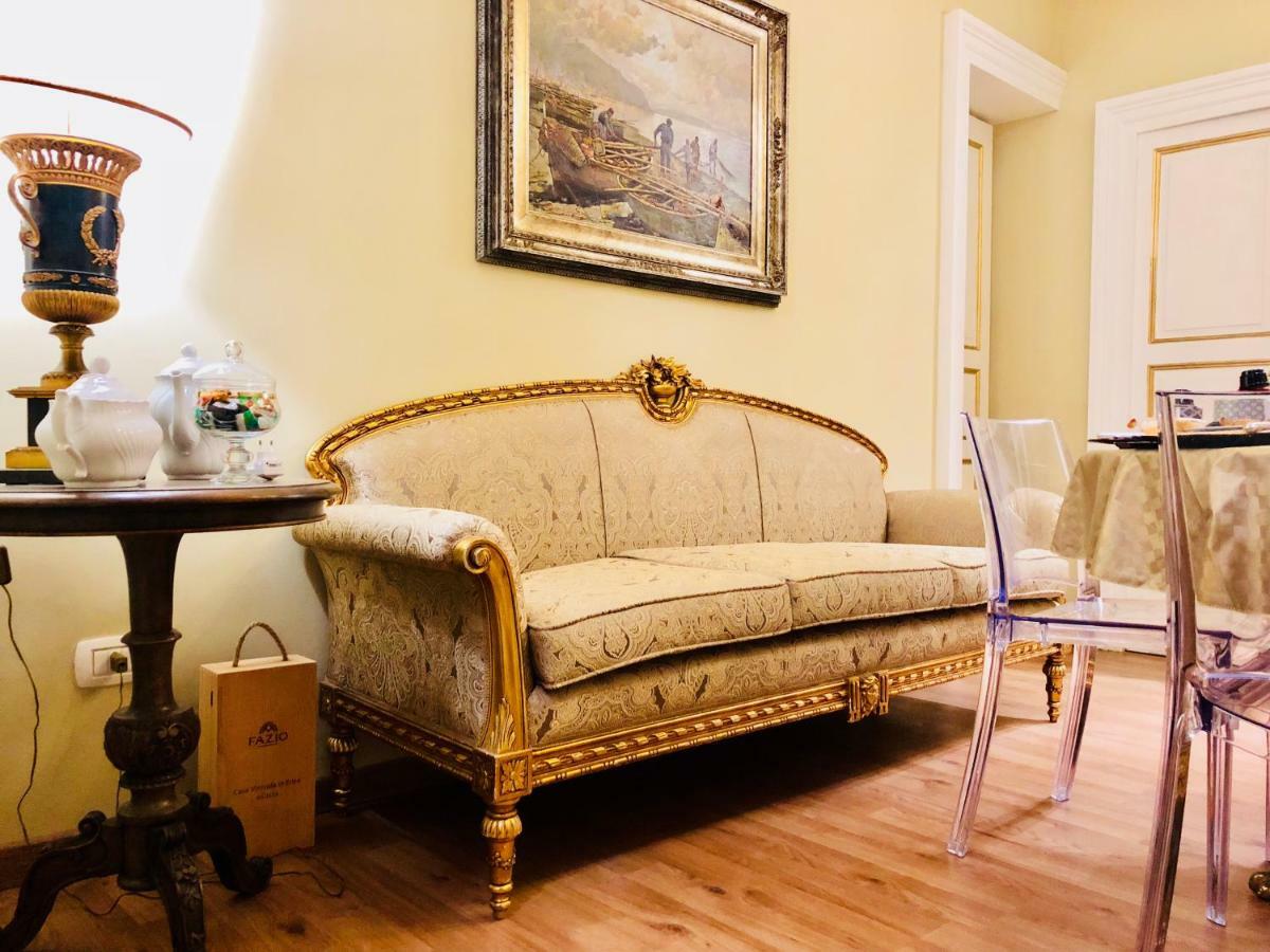 Bed and Breakfast Dimora Umberto Катанія Екстер'єр фото