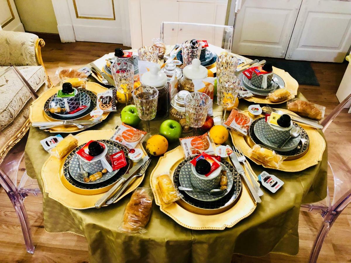 Bed and Breakfast Dimora Umberto Катанія Екстер'єр фото