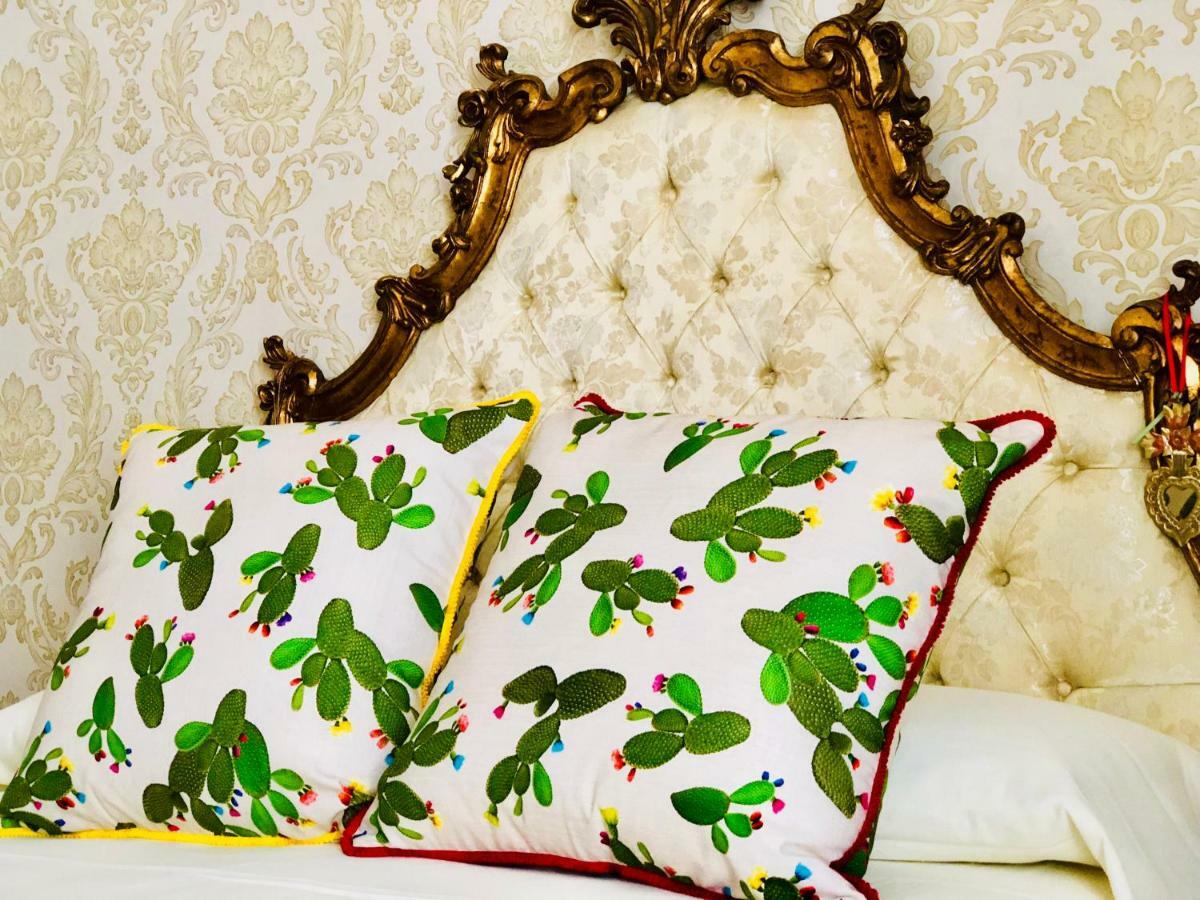 Bed and Breakfast Dimora Umberto Катанія Екстер'єр фото