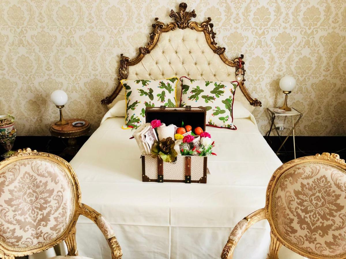 Bed and Breakfast Dimora Umberto Катанія Екстер'єр фото
