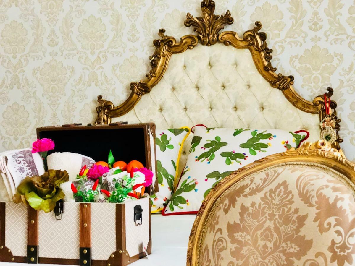 Bed and Breakfast Dimora Umberto Катанія Екстер'єр фото